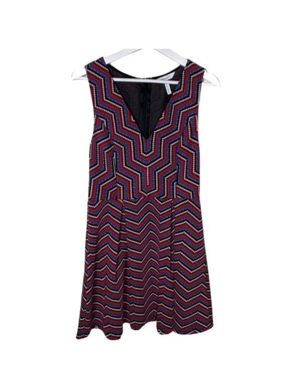 BCBGeneration Dress Womens 10 Red Navy Chevron Fit Flare Sleeveless Stretch
